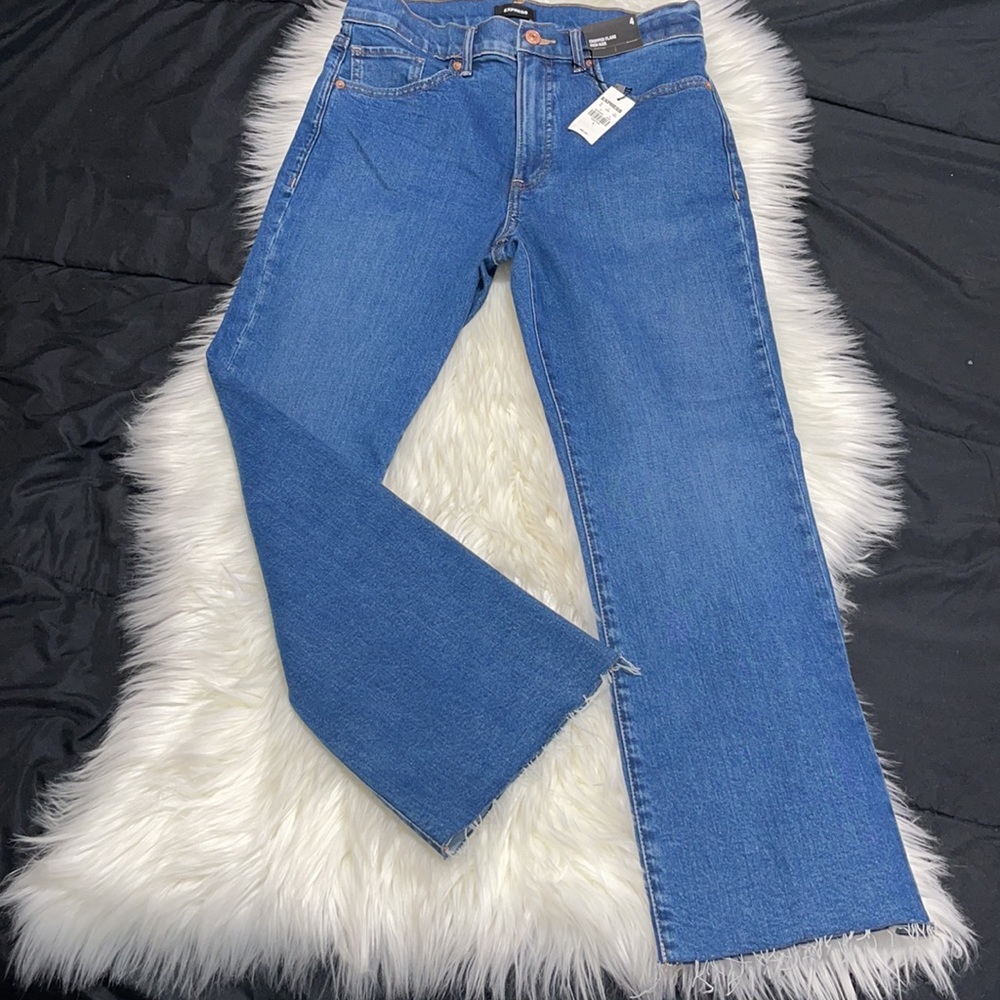Cropped Flare High Rise Jeans - Picture 6 of 11